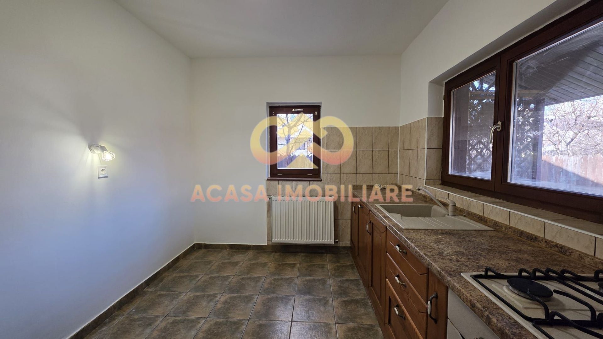 VILA BIROURI FIRMA  NEMOBILATA  ZONA  PALAS - Poză 24