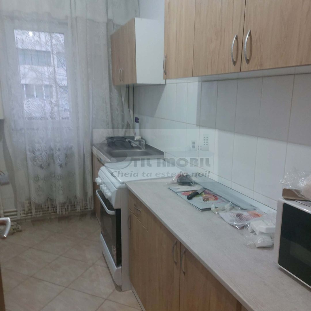 Apartament decomandat cu 3 camere - Mircea cel Batran - 400 - Poză 7