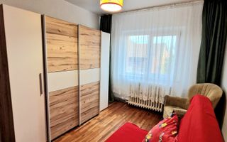 Ofer spre închiriere apartament 3 camere,2 bai, zona Lipovei, 400 euro/lună. - Poză 8