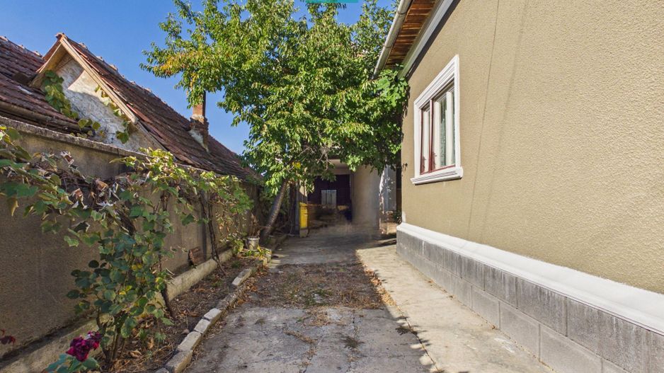 Casă cu 5 camere, în orașul Sebiș, Arad - Poză 27