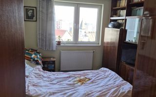 Apartament 3 camere decomandat, etaj intermediar cartier Manastur - Poză 3