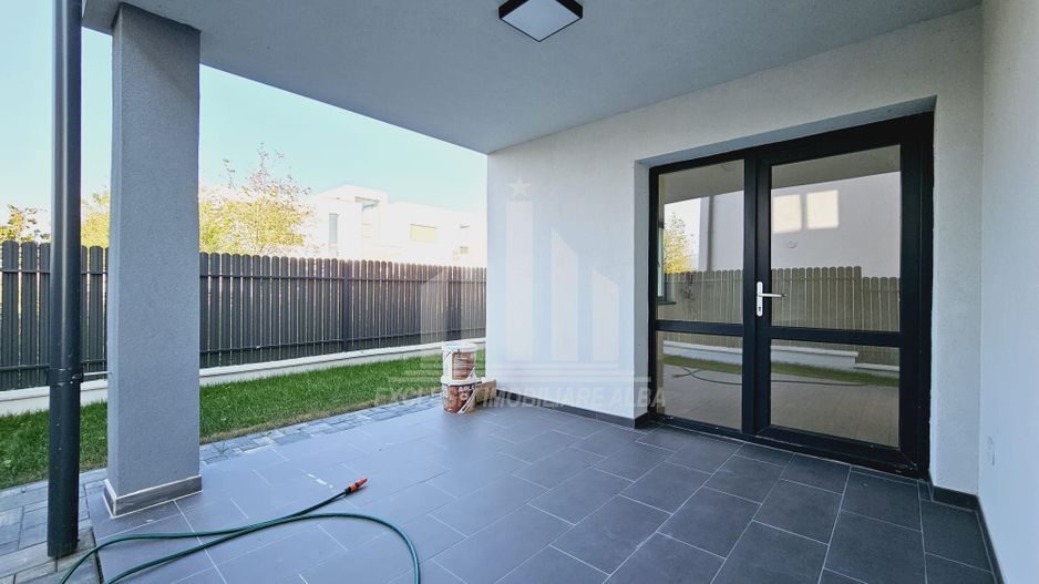 Casa in regim cuplat de vanzare, Cetate - Poză 12