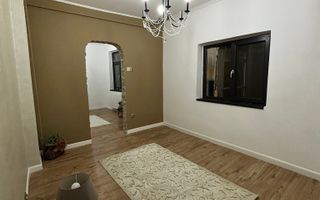 APARTAMENT TIP CASA | 2 CAMERE | RENOVAT | CENTRALA IMOBIL | ZONA DOMENII - Poză 1