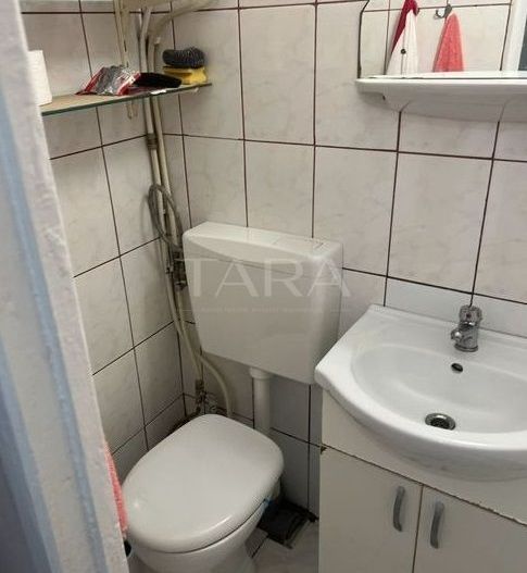 Garsoniera de închiriat - Scoala de Politie, Dambul Rotund - Poză 4