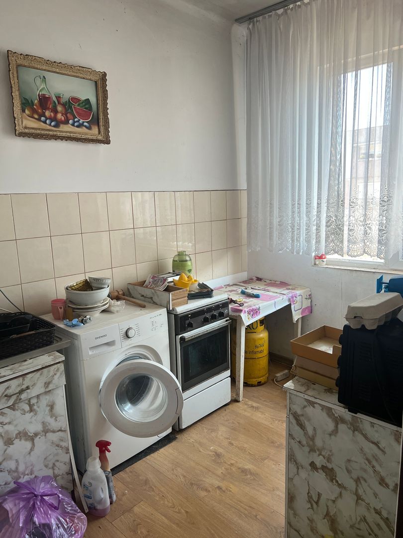 Garsonieră 25,2 mp  Etaj 3 Bucătărie separată ,Strada Polonă - Poză 1