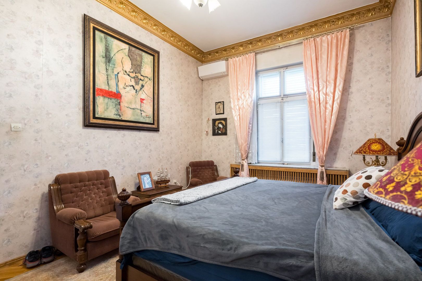 VILA REPREZENTATIVA ICOANEI - Poză 16