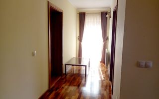 Proprietate deosebită de vânzare în Șelimbăr (zona Dracula) - Poză 5