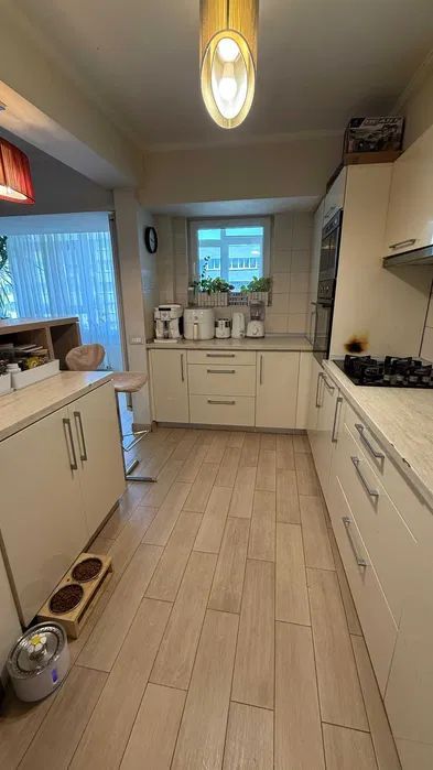 APARTAMENT SUPERB TIRULESCU | PIATA VICTORIEI - Poză 3
