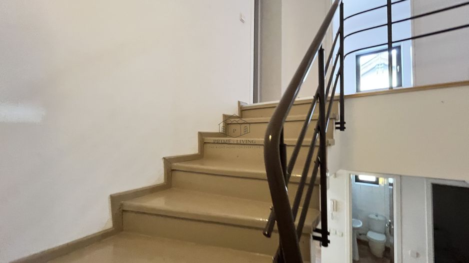 VILA CU 5 CAMERE LA INCHIRIERE PE MALUL LACULUI STRAULESTI - Poză 13