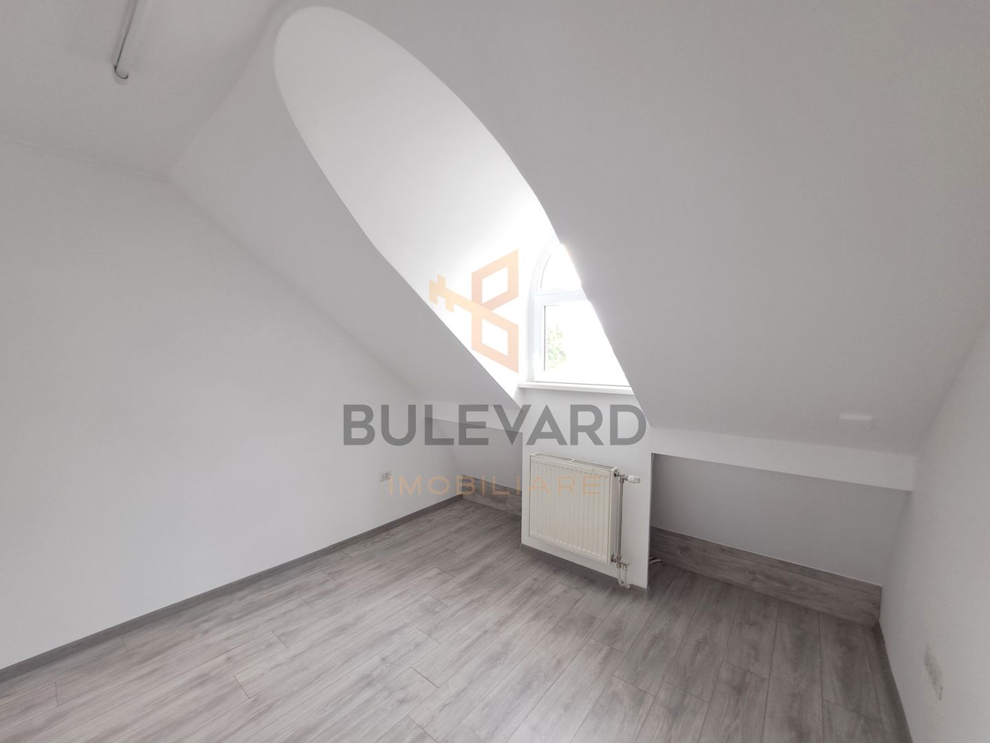 Spatiu birouri 147 mp + 4 locuri de parcare, zona Pod Ira! - Poză 13