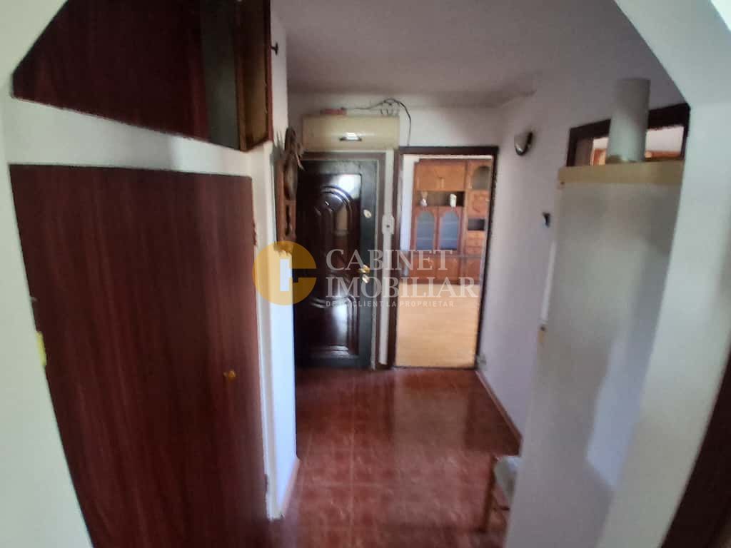 Apartament 2 camere,  decomandat, zona Tatarasi - Poză 6