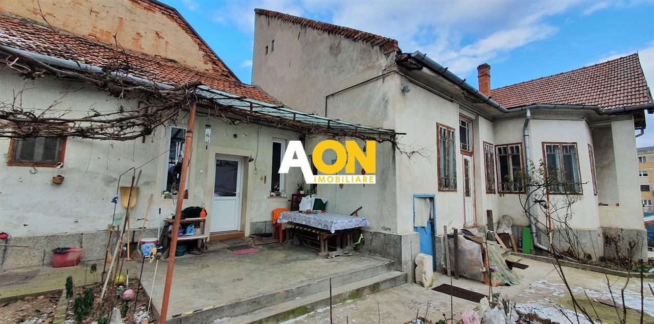 Casa 4 camere 720 mp teren, langa Cetatea Alba Carolina - Poză 2