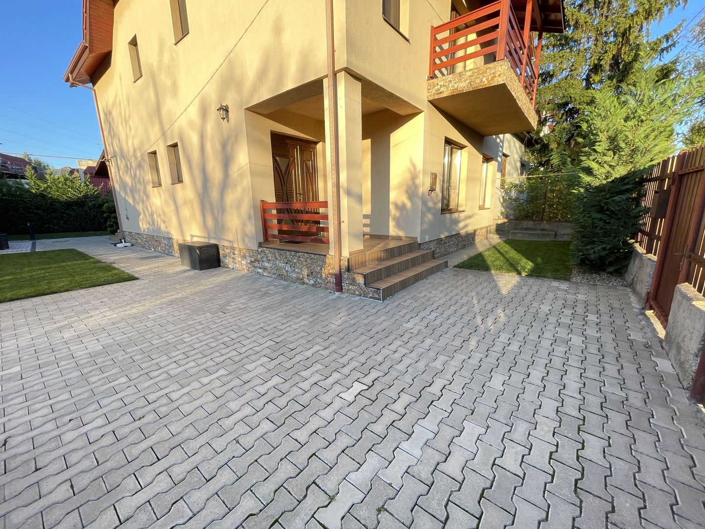 Casa moderna, frumos amenajata in zona Bogdanestilor - Poză 27