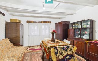 Casă cu 2 corpuri și 4 camere în Tauț - Poză 12