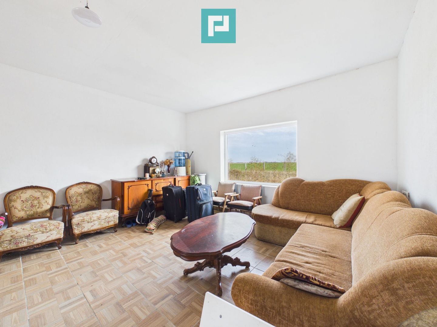 Casă cu teren 13 418 mp intravilan - Poză 10