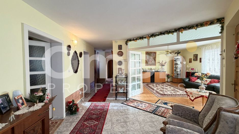 Casa cu piscina de vanzare, cu 6 ari de teren, Unguras - Poză 9