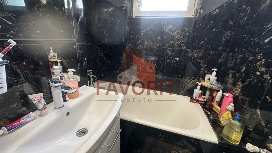 3 camere | centrala proprie | etaj intermediar | mobilat si utilat | - Poză 13