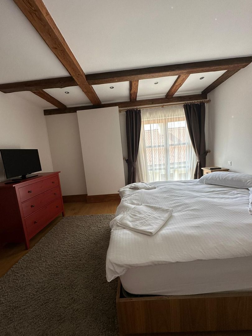 Casa saseasca CRISTIAN,amenajata LUX,pt turism,piscina,curte - Poză 15