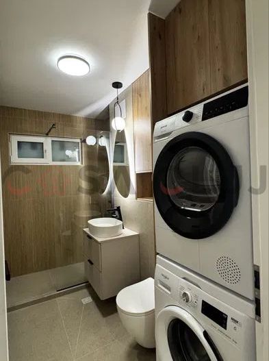 3 camere mobilat modern, la cheie, etaj intermediar - Poză 8