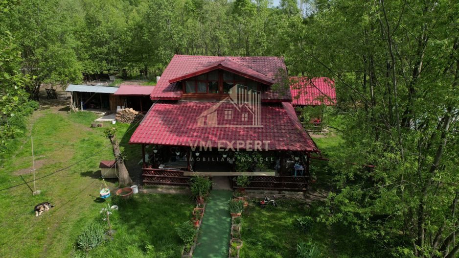 CASA 3 CAMERE, TEREN 6200 MP + 2 LACURI, CAMPULUNG, NAMAIESTI - Poză 1