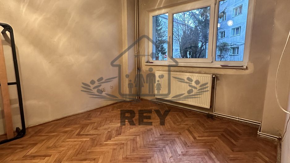 Garsonieră de vânzare Zona Siretului-C. Dumbravii - Poză 1