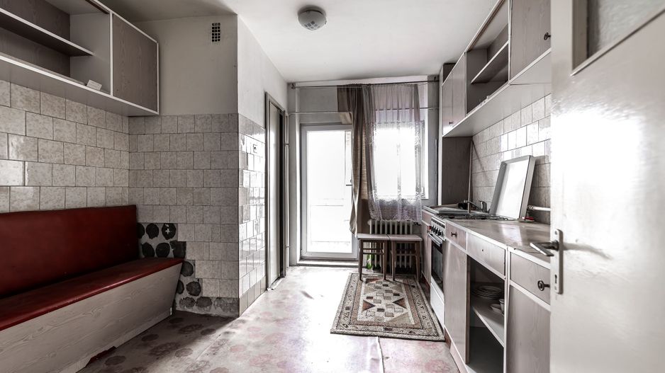 Apartament spatios in centrul orasului Chisineu Cris - Poză 5