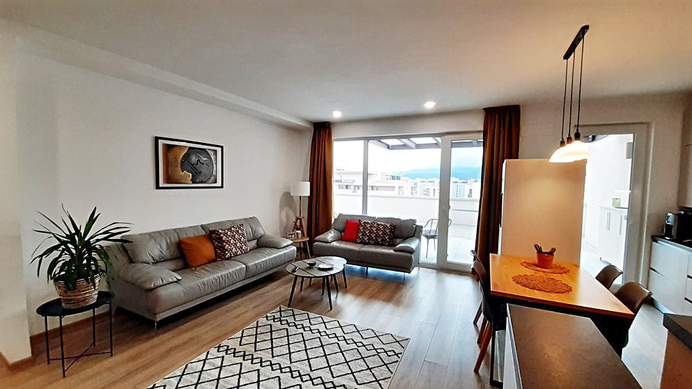 Penthouse cu 5 camere in URBAN PENTHA-zona Coresi - Poză 3