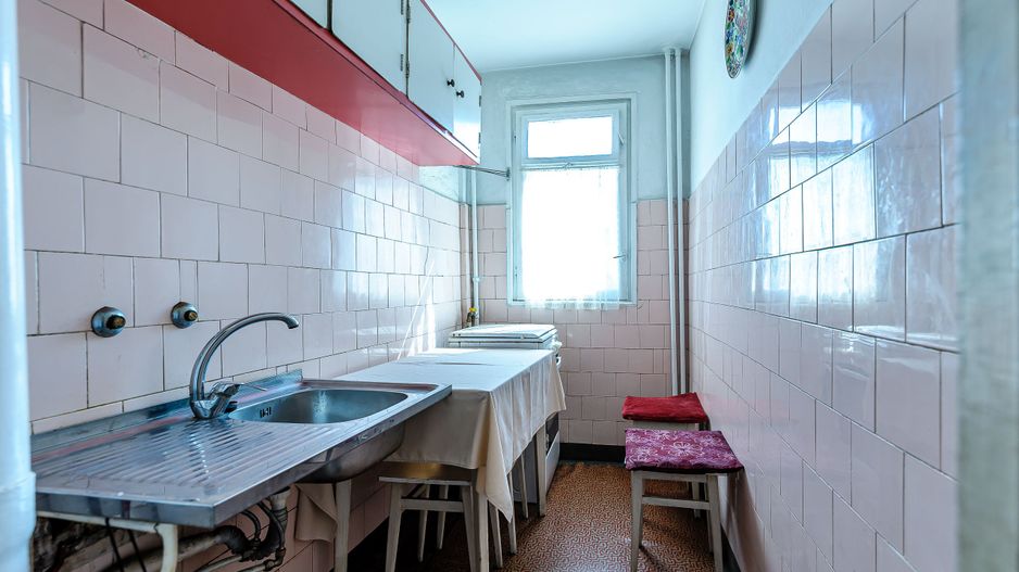 Apartament cu 3 camere , zona Fortuna - Poză 7