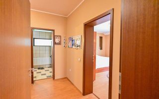 Vila cu 1.500 mp teren, gradina amenajata, linistita zonare,  Halchiu, Brasov - Poză 31