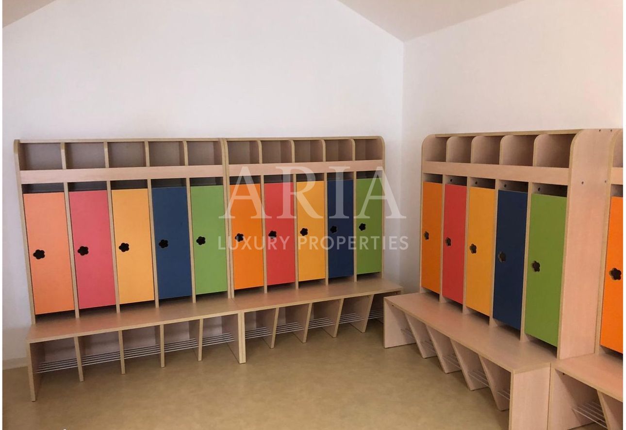 Cladire P+2 complet amenajata pentru grădiniță + Spatiu verde 3000mp - Poză 3