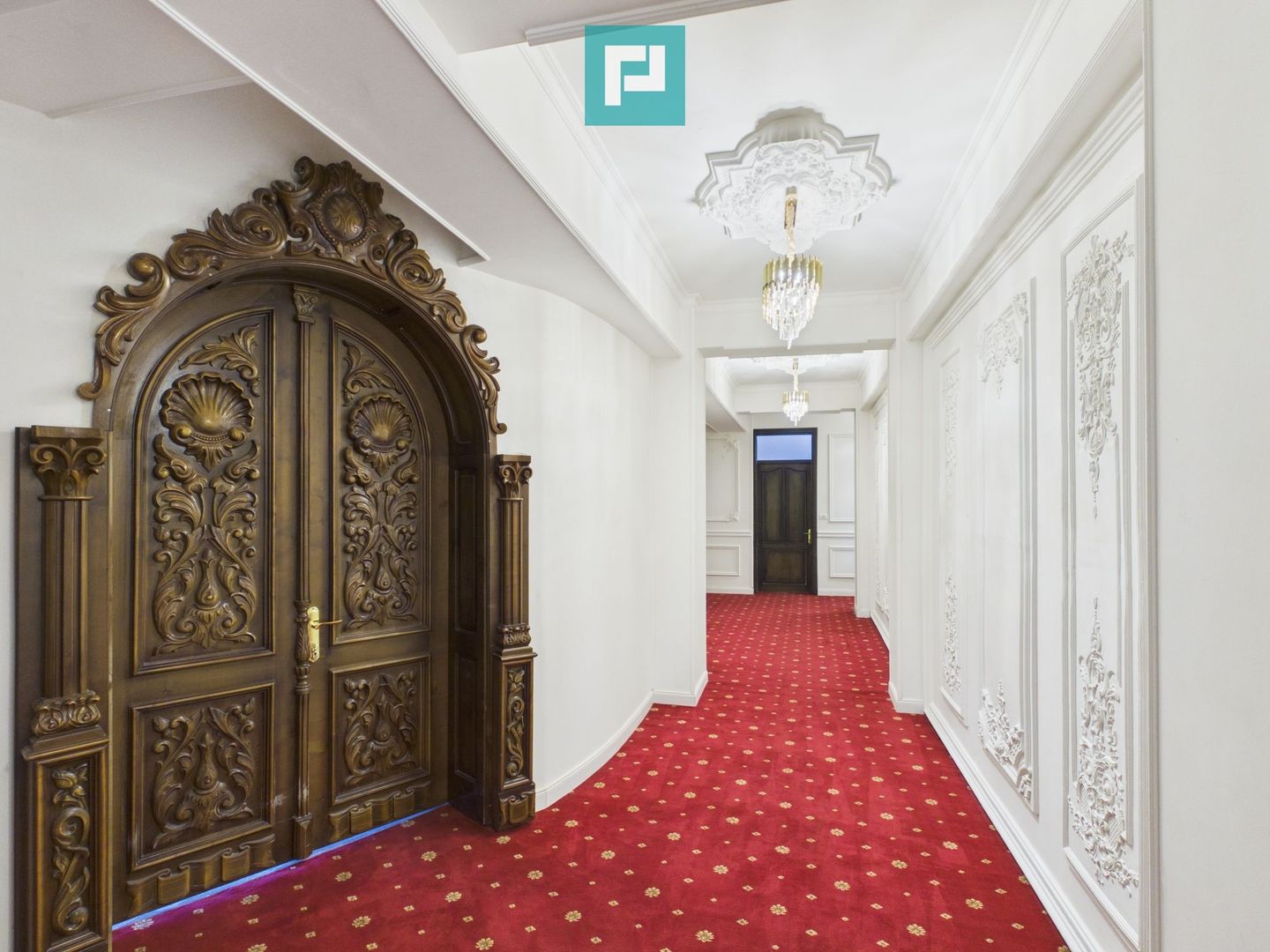 Proprietate Exclusivistă de Închiriat - Poză 55