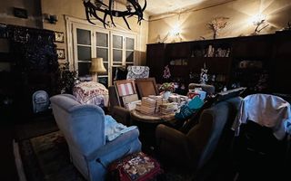 Casa ULTRACENTRAL singur in curte - Poză 5