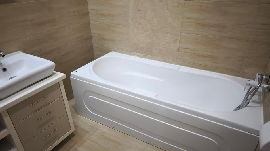 Apartament cu 3 camere si terasa de inchiriat in Cosmopolis - Poză 8