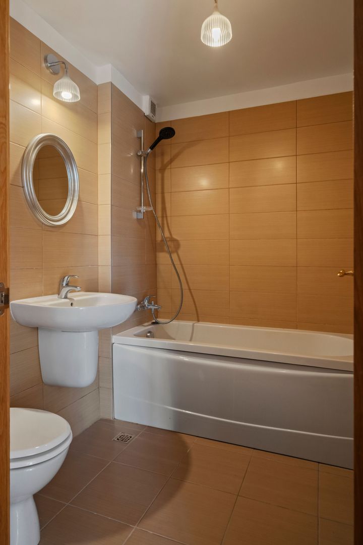 Apartament Otopeni CENTRAL 3 camere, 102m2,  Luminos si Primitor - Poză 14