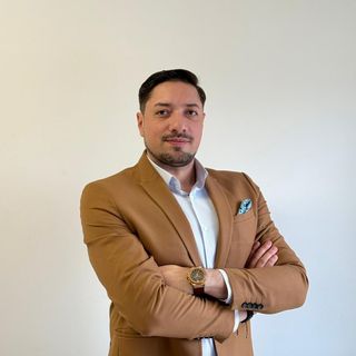 Razvan Leonte - Cabinet Imobiliar