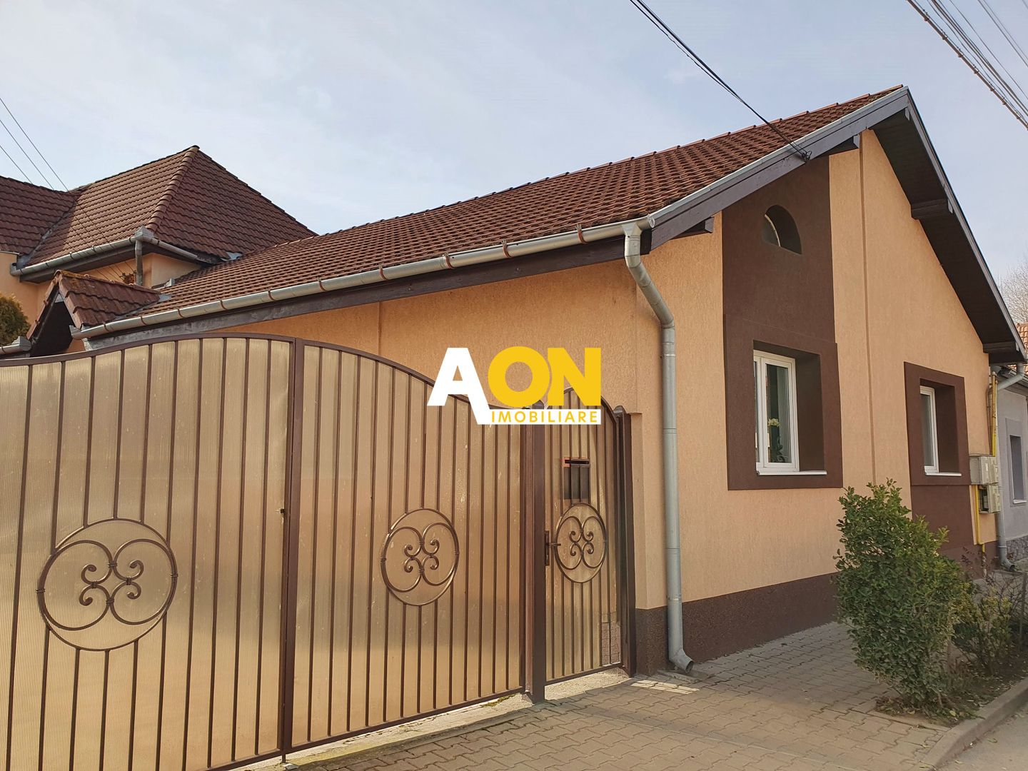 Casa 4 camere, 2 bai, 86 mp utili, renovata, zona Lipoveni - Poză 9