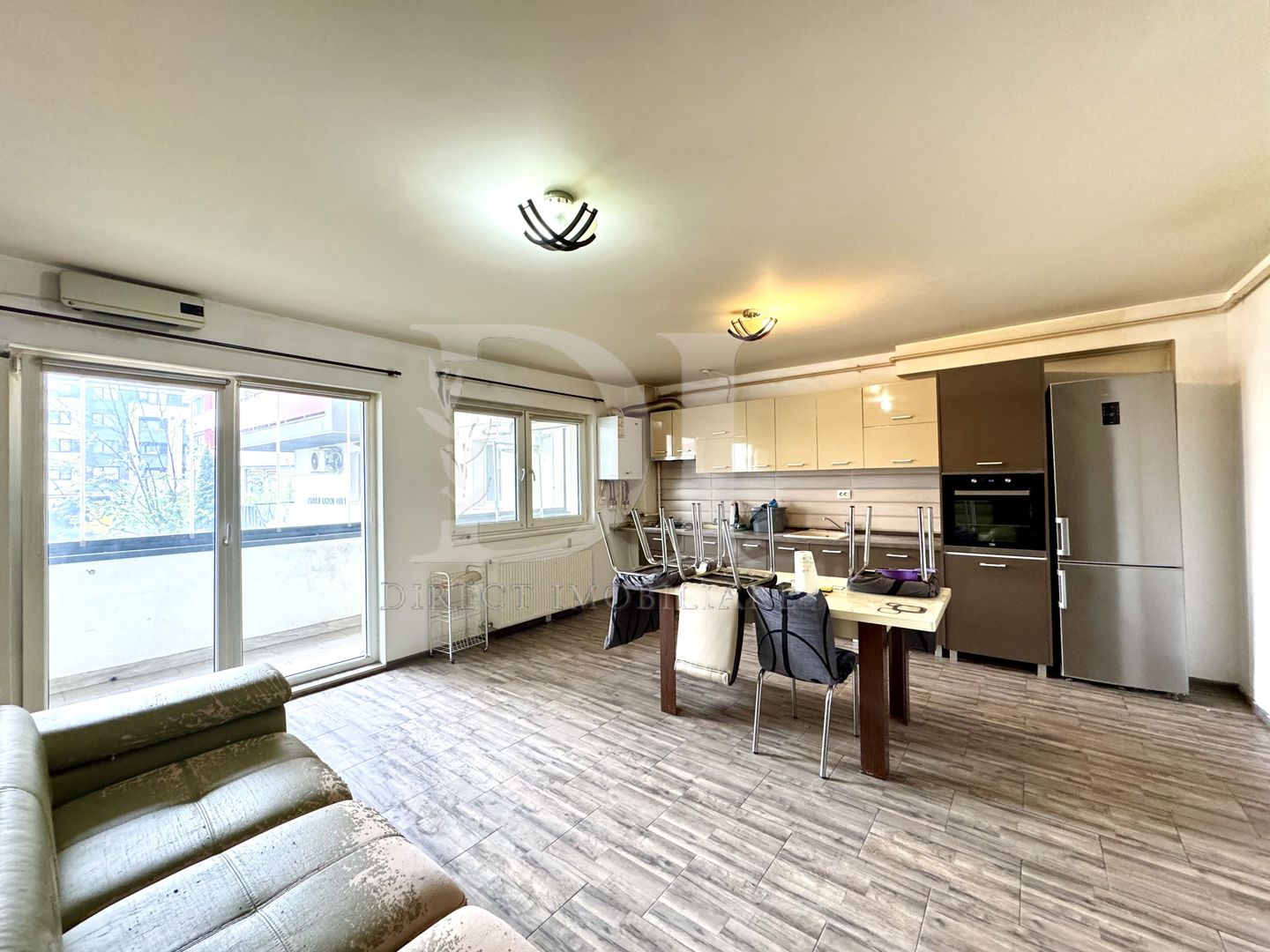 Apartament trei camere / Zona BMW - Poză 3