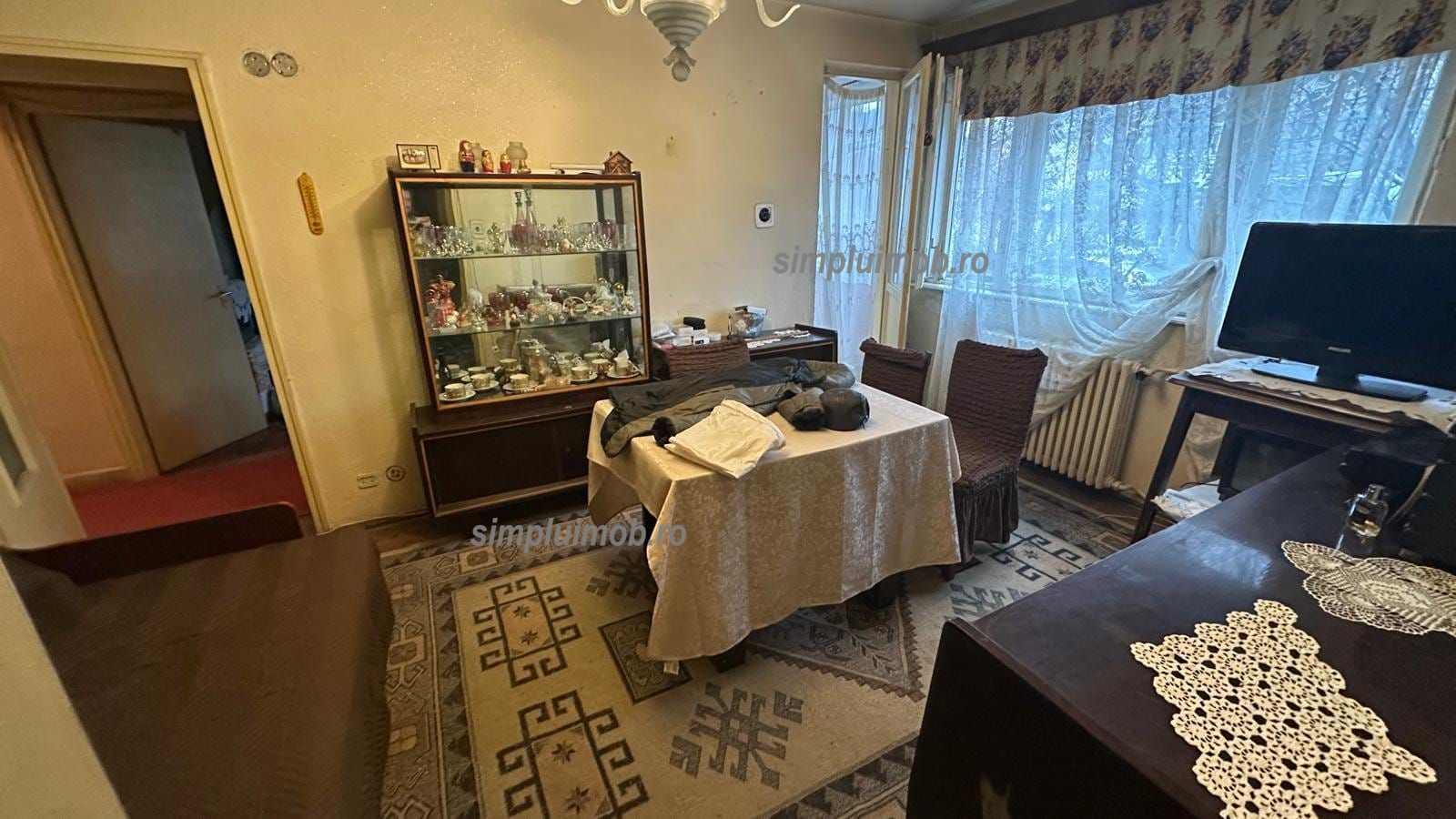 Apartament 3 camere la parter Bd Constructorilor ideal investitie - Poză 1