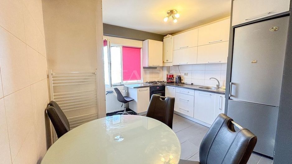 Apartament 3 camere decomandat, cu 2 garaje, în Mănăștur – zona Penny. - Poză 3