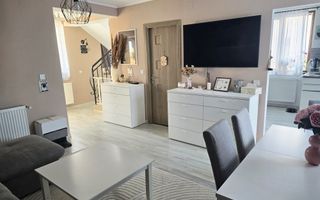 Casă 4 camere + teren de 308 mp - zona Sângeorgiu de Mureș - Poză 2