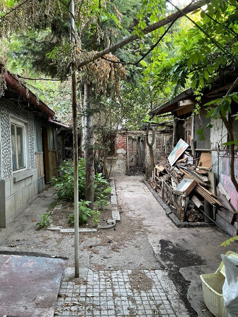 De vanzare teren si casa demolabila | 340 mp | Central - Poză 6