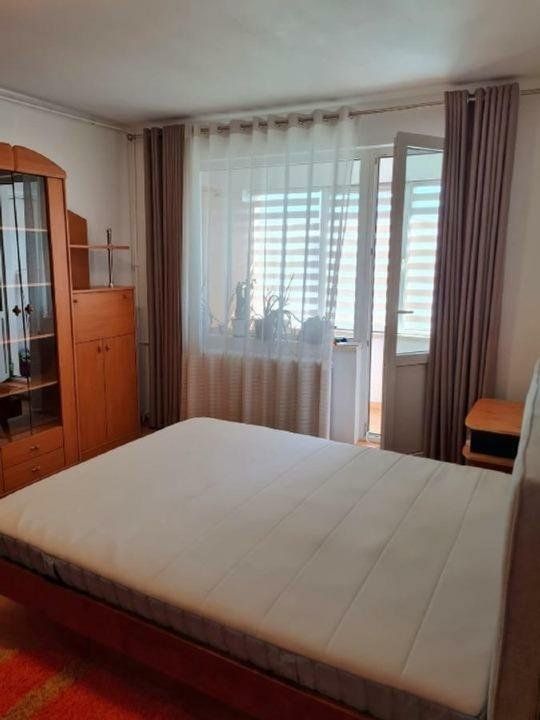 Inchiriez apartament cu 2 camere - Poză 11