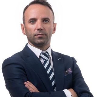 Scurtu Dinu Valerian - Reale Connections