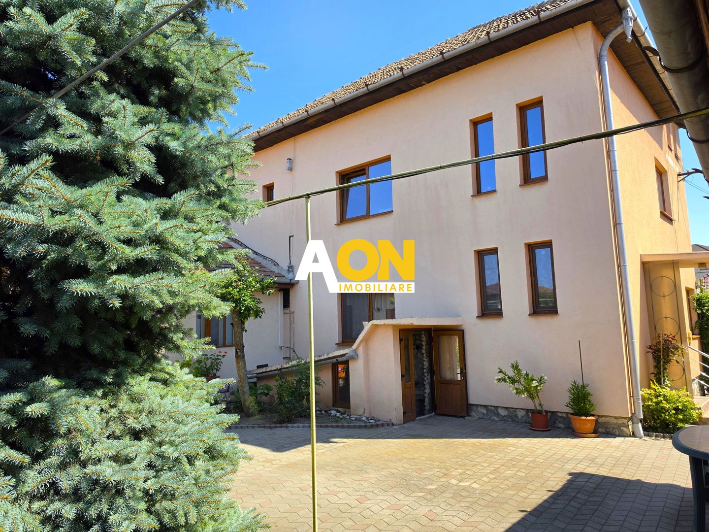 Casa 5 camere, S+P+1E, 1475 mp teren, zona Centru - Poză 3