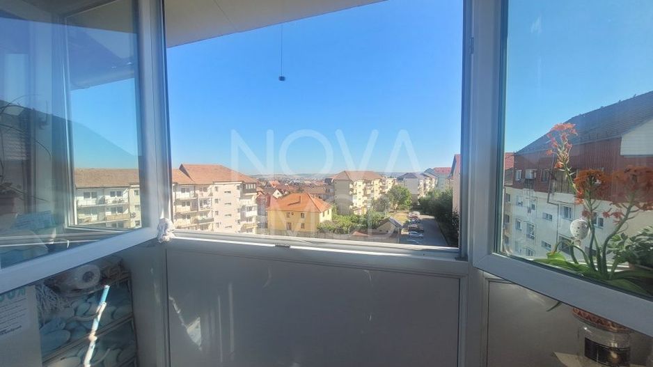 Apartament tip mansarda cu balcon, mobilat-utilat, Valea Aurie - Poză 3