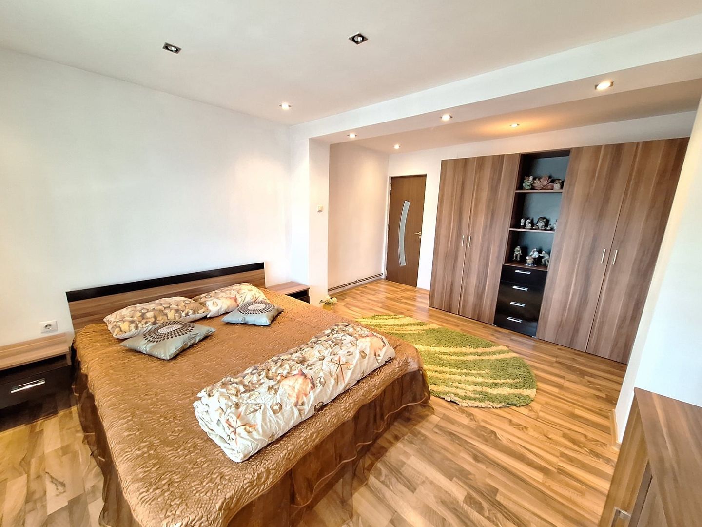 Inchiriere apartament la casa, Centru Bascov - Poză 8