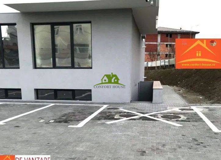 Spatiu comercial nou amenajat 2 intrari/2bai/2centrale/PVC tripan - Poză 3