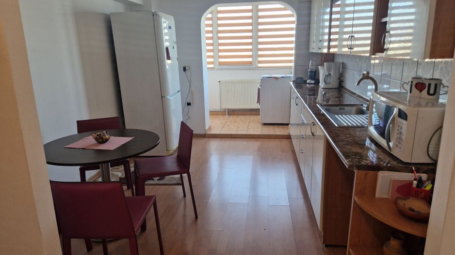 Apartament confort 1 Central - Bd Garii,decomandat,disponibil imediat. - Poză 1