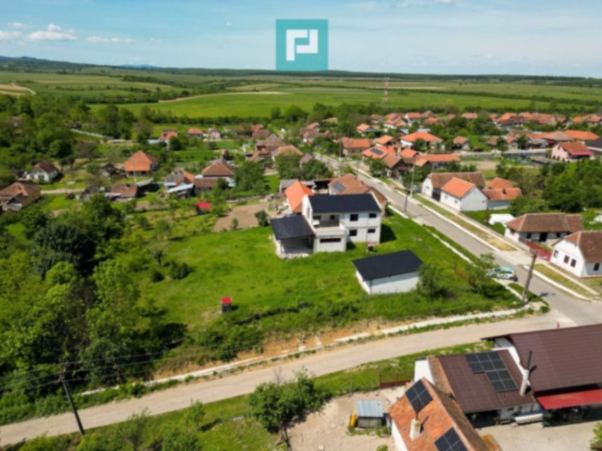 Casă la roșu din BCA de vânzare în Județul Arad - Poză 16