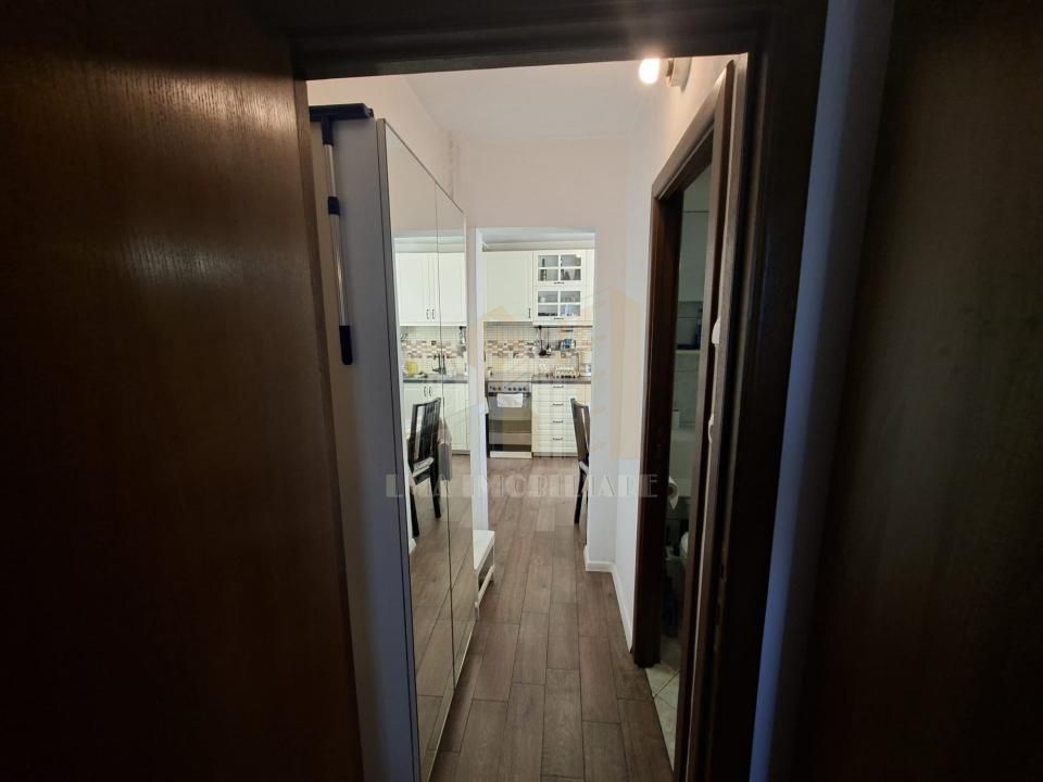 Apartament 3 camere semidecomandat Apolo Brasov - Poză 2